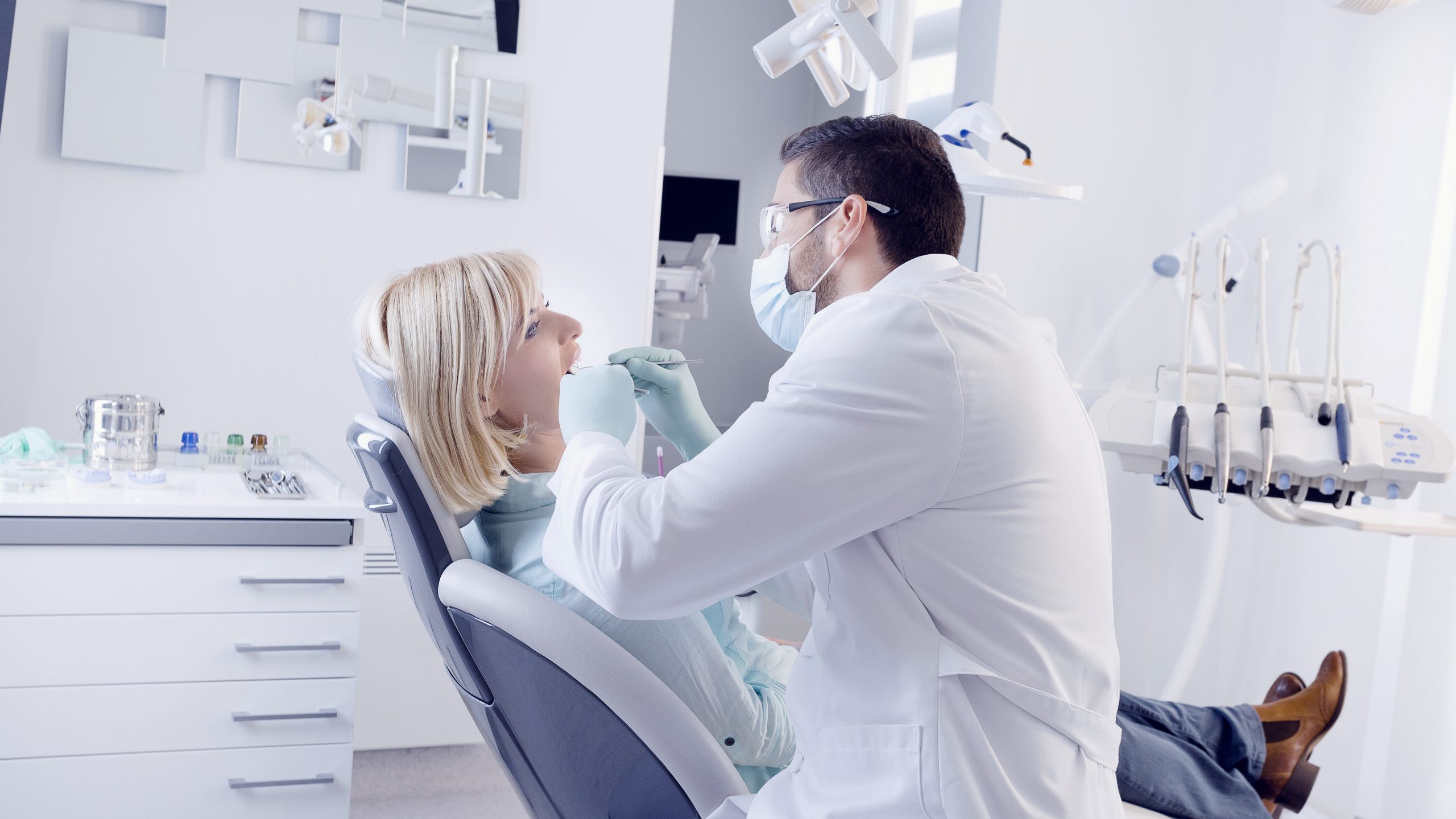 Dentist in Powell, TN